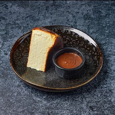 Чизкейк Сан Себастьян в Mesto Sushi & Grill по цене 420