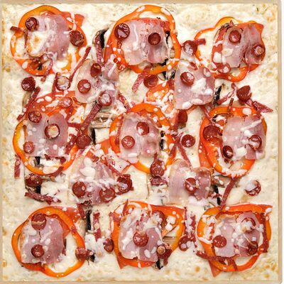 Пицца Боярская в Pizza BonTon по цене 515 ₽