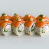 Ролл с лососем и креветкой в Mad Chicken по цене 750