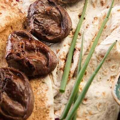 Шашлык из бараньего сердца в Сапфир Premium HITS & GRILL по цене 450 ₽