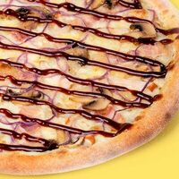 BBQ Chicken Pizza в NY Pizza Suprema