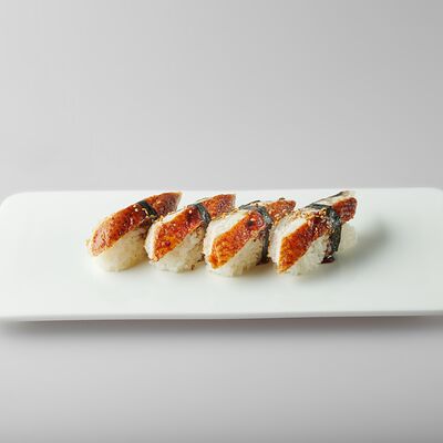Суши с угремв Ossu по цене 960 ₽