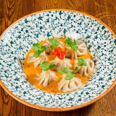 Патара-хинкали в сливочно-перечном соусе в Вах!Хинкали по цене 650 ₽