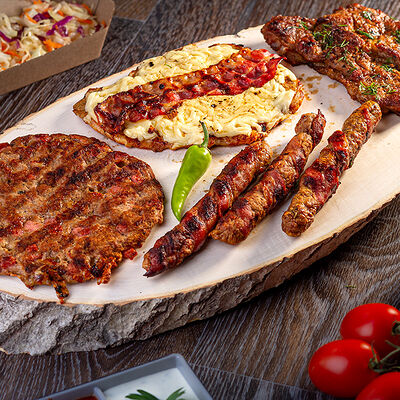 Микс-гриль на двоих в Гриль-бар Београд по цене 1990 ₽