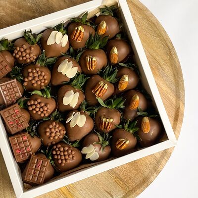 Клубничный набор Женева большой в Клубника по цене 6990 ₽