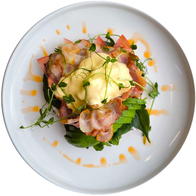 Бенедикт на Бриоши с беконом и яйцом пашот в Панеттоле по цене 605 ₽