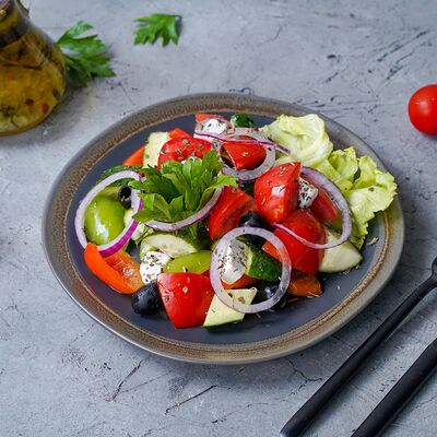 Салат Греческий в Гриль Хаус по цене 480 ₽