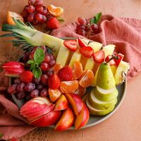 Корзина с сезонными фруктами в Сули Гули