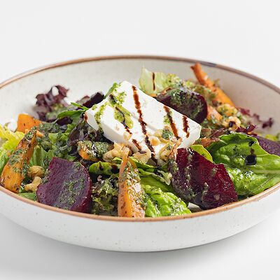 Салат с запеченными овощами и мятной заправкой в Kitchen по цене 420