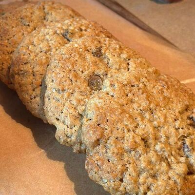 Кукис овсяный с изюмом в Уголок по цене 160 ₽