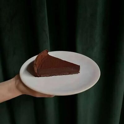 Трюфельный тарт с горгонзолой в Tin по цене 730 ₽