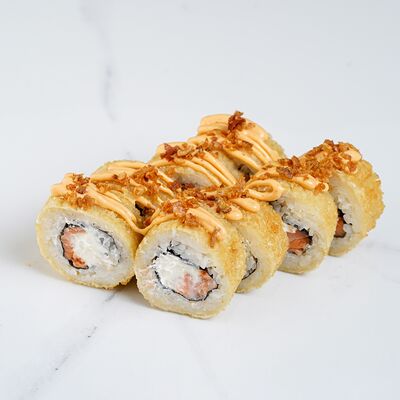 Жареный мини-бикини с лососем в Ёбисан по цене 839 ₽