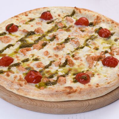 Пицца Куриная с брынзой и песто в ЧиллМил по цене 998 ₽