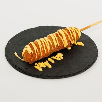 Корн дог с сыром в Male bubble по цене 259 ₽