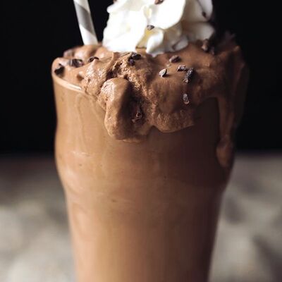 Коктейль Milk Shake шоколад в Hotdog Club & Bubble Tea по цене 220 ₽