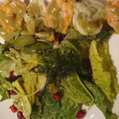 Зеленый салат с креветками гриль в ROS по цене 610 ₽