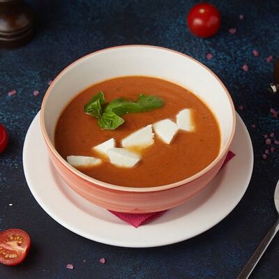 Гаспачо с моцареллой в Сохо по цене 490