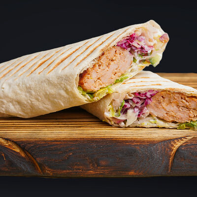 Люля-кебаб из курицы в лаваше в Гриль Хаус по цене 695 ₽