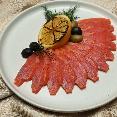 Семга слабосоленая в Тюльпан по цене 1200 ₽