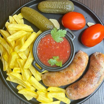 Купаты с гарнирами в Steak Blues по цене 580 ₽