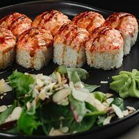 Запеченный ролл с курицей в Hookah Place Vostok