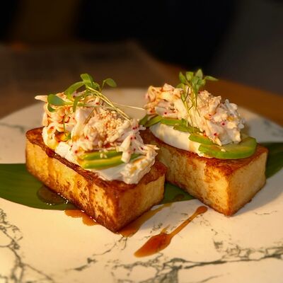 Тосты с крабом на хлебе хайдо в ВАЗИЮ по цене 1269 ₽