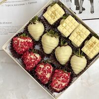 Клубника в шоколаде Honey в Sweets