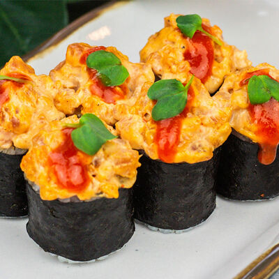 Ролл тар-тар с тунцом в Луиджи & Тосё по цене 359 ₽