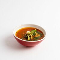 Томатный суп с курицей карри и овощами в Британские Пекарни