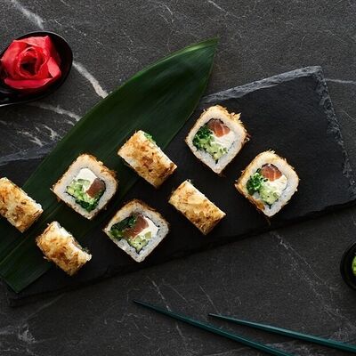 Лосось бониттов SUSHI LAND LUXURY по цене 1289 ₽