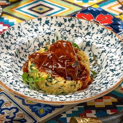 Томленые телячьи щечки в ЁRZOON по цене 990 ₽