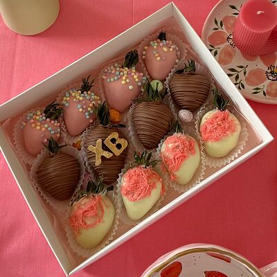 Набор Пасха клубника в шоколаде в Klubnichno по цене 2800 ₽