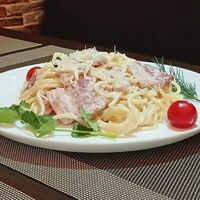 Паста феттуччине с креветками в Айс