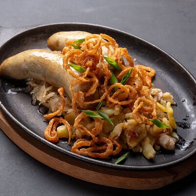 Тюрингские колбаски в Brauplatz по цене 755 ₽