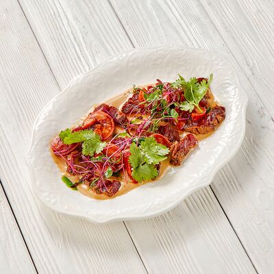 Татаки из говядины в Пармезан по цене 696 ₽