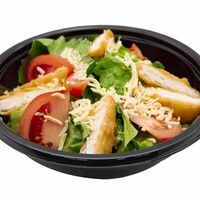 Салат Цезарь с куриным филе в Помпончик