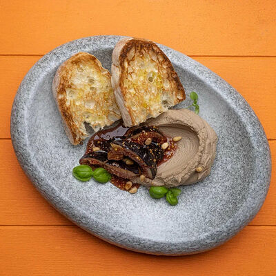 Тосканский паштет из куриной печени в Сорренто by Novikov по цене 670 ₽