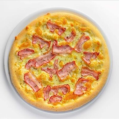 Сливочная с беконом пицца в Bravo Italia по цене 780 ₽