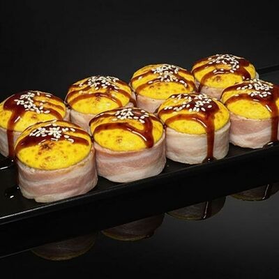 Запеченный с мидиями и беконом в Бейкер суши по цене 759 ₽