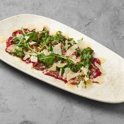 Карпаччо из говядины с пармезаном в Terra по цене 27 р.