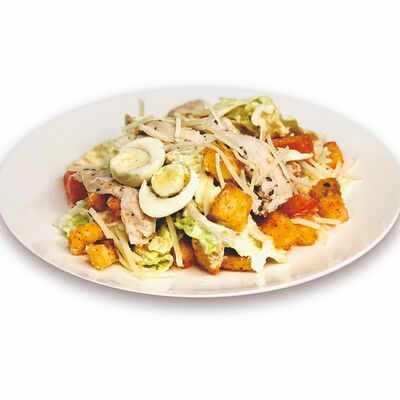 Салат Цезарь с куриной грудкой в Березка по цене 270 ₽