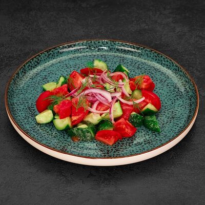 Свежие овощи салат в Чайхана Восток № 1 по цене 540 ₽