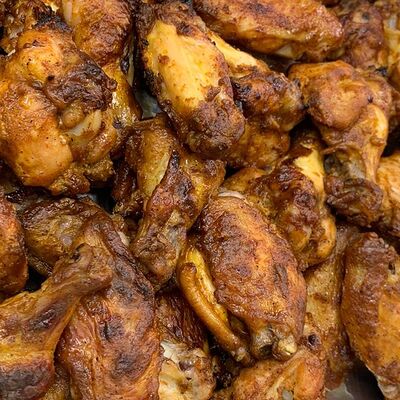 Куриные крылышки в Шаверма-бар Рыба мОя по цене 80 ₽