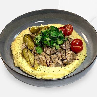 Телятина по-строгановски в Caviar по цене 1080 ₽