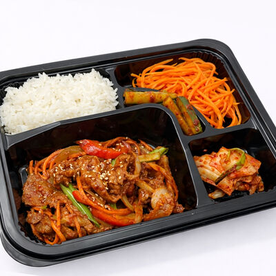 Сет с острой свининой Чеюк в Kimbox - Корейская кухня по цене 1090 ₽