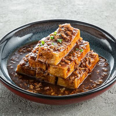 Жареный тофу Хуншао в See China по цене 440 ₽