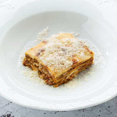 Мясная лазанья в Italy по цене 690