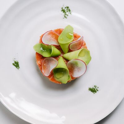 Тартар из лосося в The Times Home по цене 1750 ₽