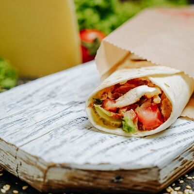 Ролл Шиштаук в Кафе Аль-карамарабская кухня по цене 490 ₽