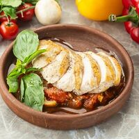 Куриная грудка обжаренная на гриле в Mamito